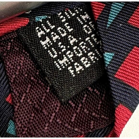 Christian Dior Monsieur Navy & Red Geometric 100% Silk Tie - Picture 6 of 6